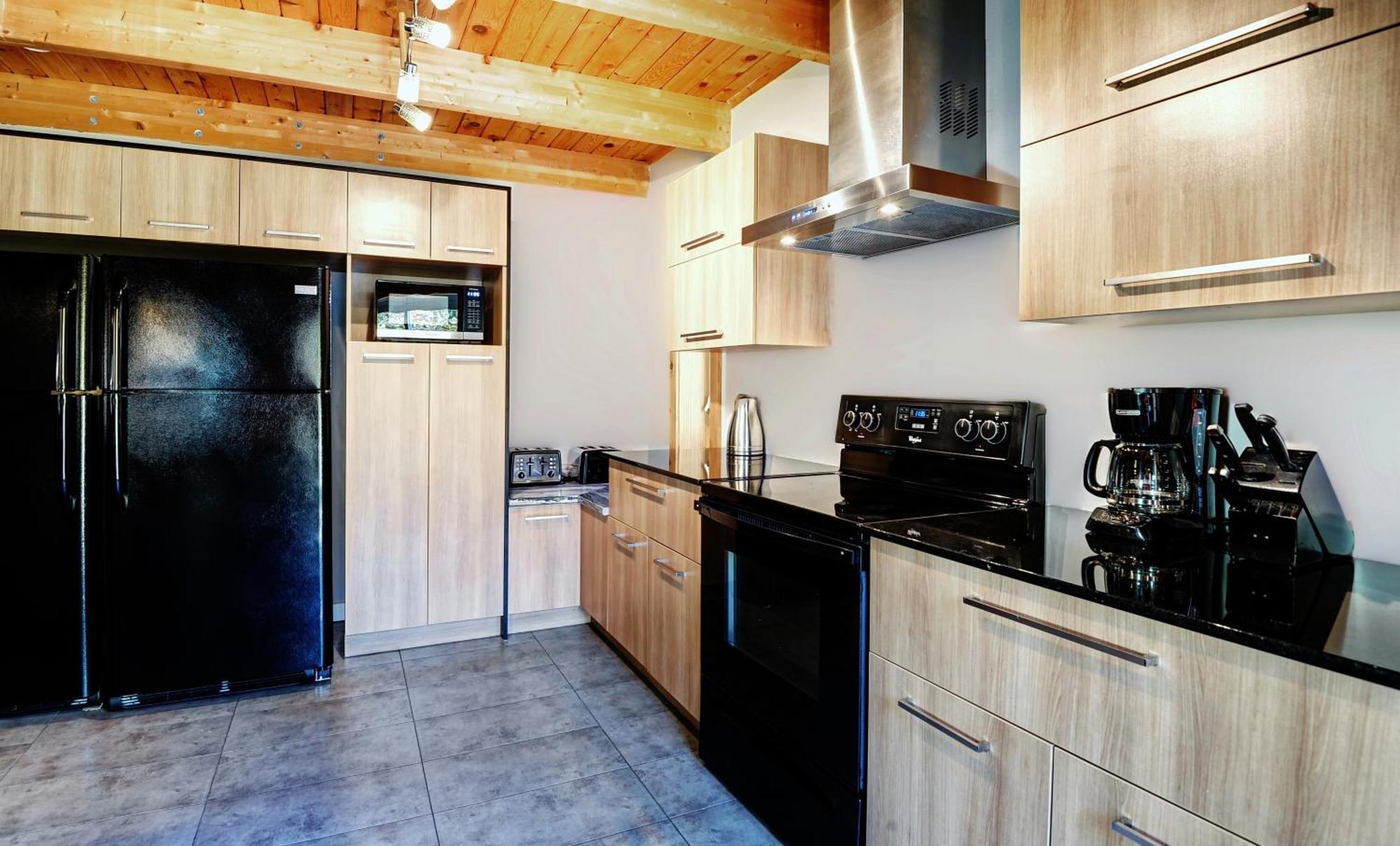 Chalets Alpins - 11 Chemin Des Skieurs Stoneham Exterior photo